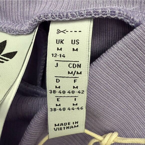 Adidas Adicolor Essentials Magic Lilac Biker Yoga Shorts Tights Short Leggings - Picture 7 of 8